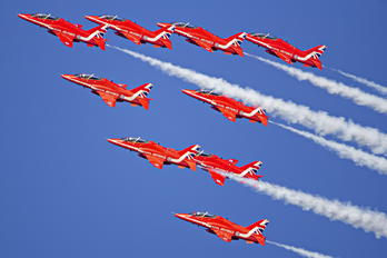 tilgivet Ekspression skyld Royal Air Force "Red Arrows" Photos | Airplane-Pictures.net