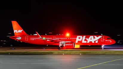 TF-AEW - Fly Play Airbus A321 NEO