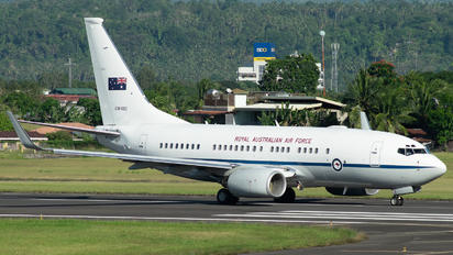 A36-002 - Australia - Air Force Boeing 737-700