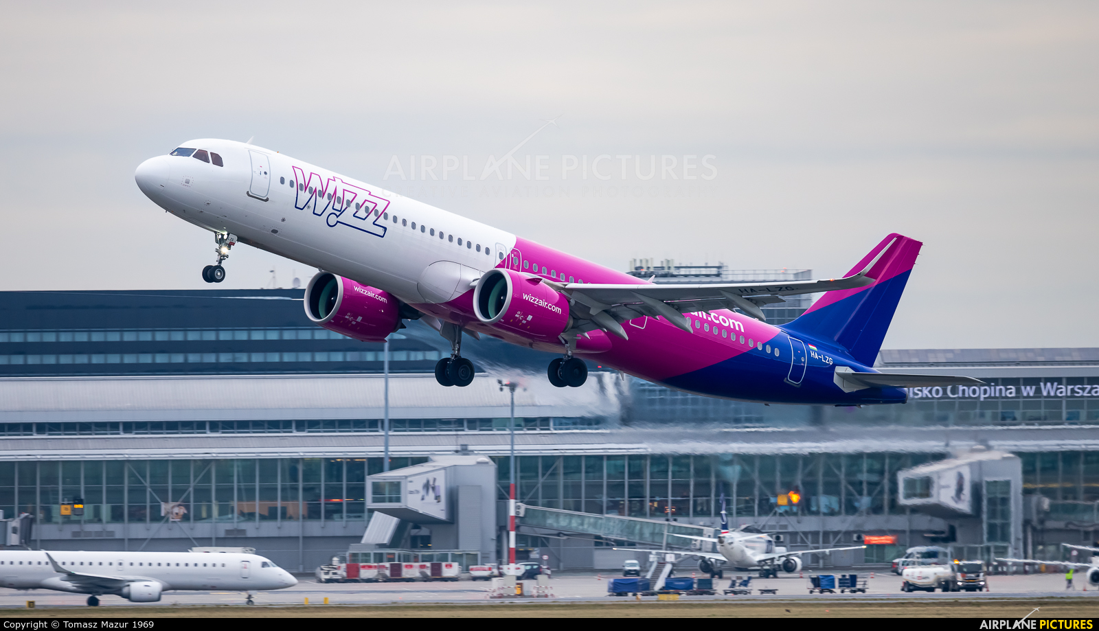 Wizz Air HA-LZG aircraft at Warsaw - Frederic Chopin