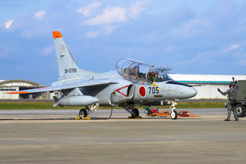 36-5705 - Japan - Air Self Defence Force Kawasaki T-4