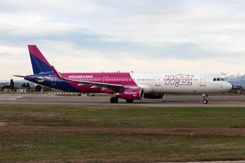 HA-LXL - Wizz Air Airbus A321