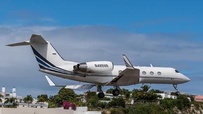 N489VR - Private Gulfstream Aerospace G-IV,  G-IV-SP, G-IV-X, G300, G350, G400, G450