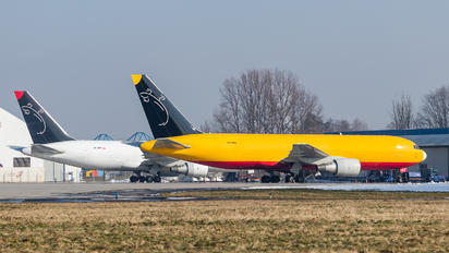 SP-MRE - Skytaxi Boeing 767-200