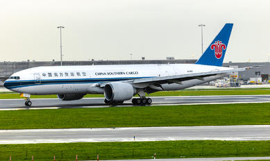 B-2071 - China Southern Cargo Boeing 777F