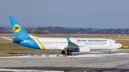OE-IIC - Ukraine International Airlines Boeing 737-8AS