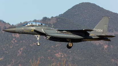 02-024 - South Korea - Air Force Boeing F-15K Slam Eagle
