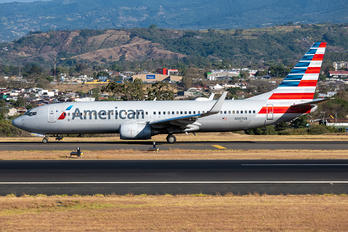 N987AN - American Airlines Boeing 737-800