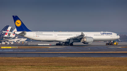 D-AIHU - Lufthansa Airbus A340-600