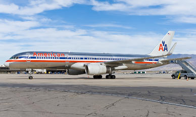 N627AA - American Airlines Boeing 757-200