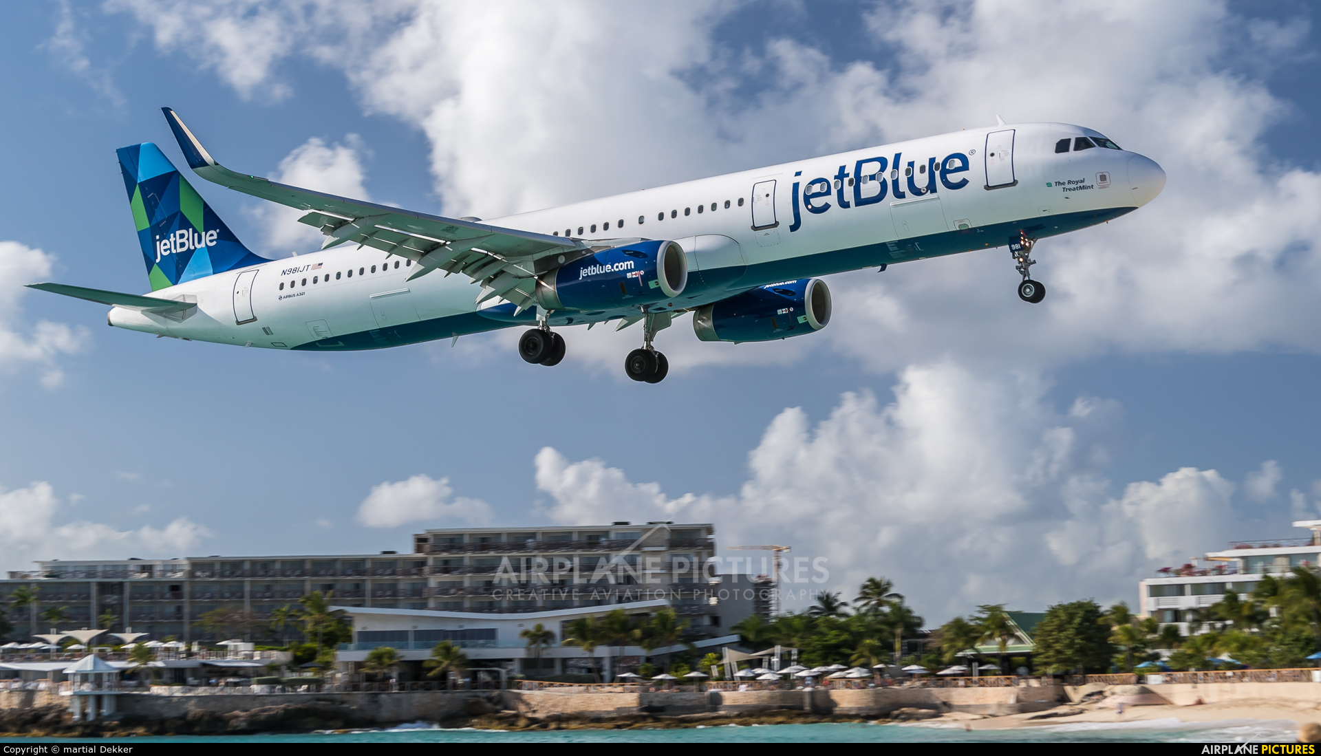JetBlue Airways N981JT aircraft at Sint Maarten - Princess Juliana Intl