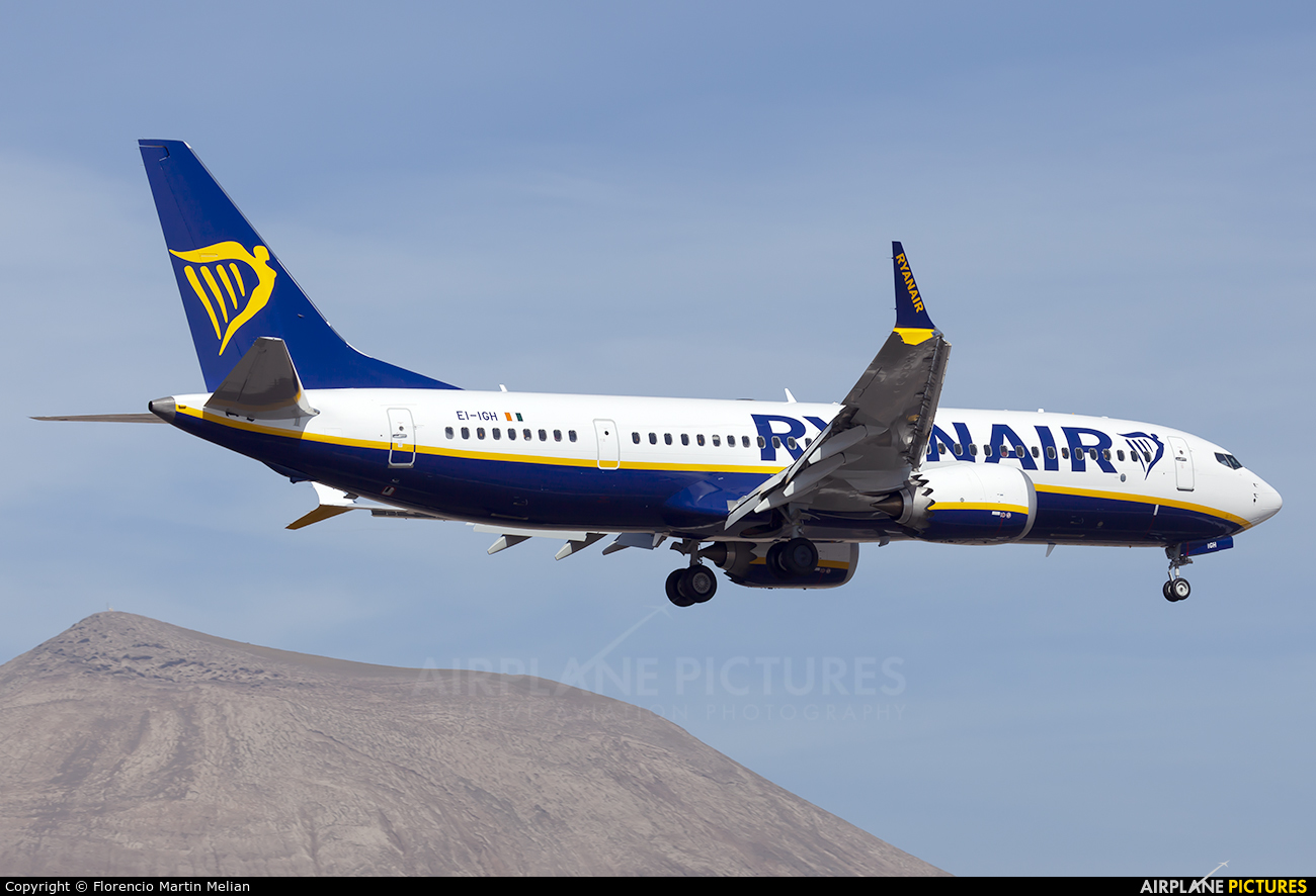 Ryanair EI-IGH aircraft at Lanzarote - Arrecife
