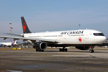 C-GKUG - Air Canada Airbus A330-300