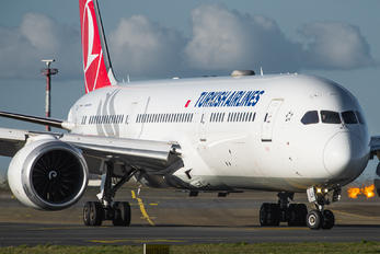 TC-LLK - Turkish Airlines Boeing 787-9 Dreamliner