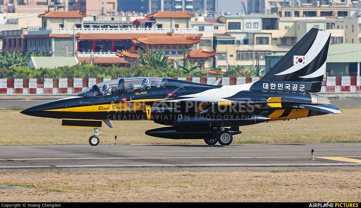 Korea (South) - Air Force: Black Eagles 10-0052 aircraft at Kaohsiung/Gaoxiong Intl