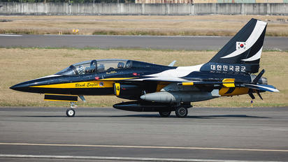 10-0053 - Korea (South) - Air Force: Black Eagles Korean Aerospace T-50 Golden Eagle