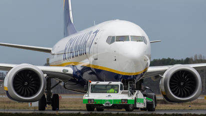 EI-HGW - Ryanair Boeing 737-8-200 MAX