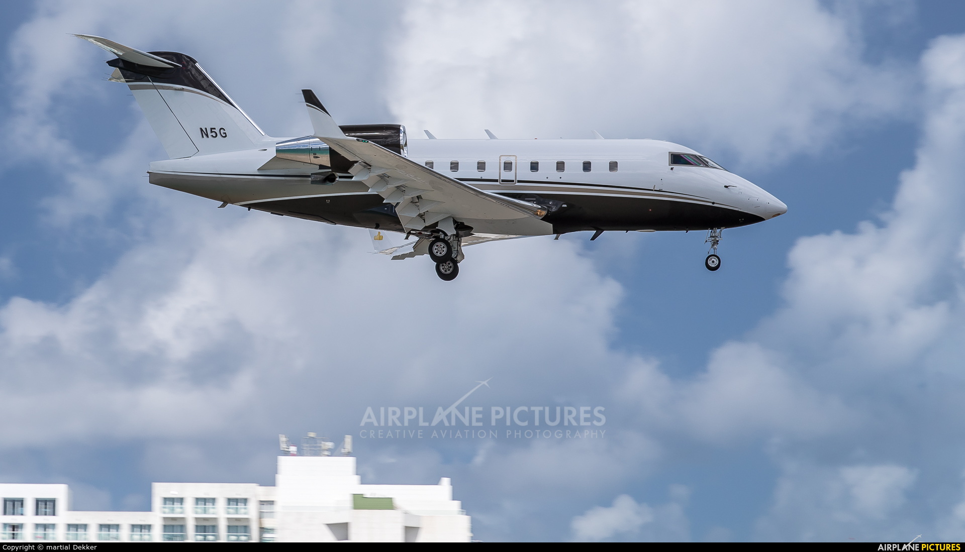 Private N5G aircraft at Sint Maarten - Princess Juliana Intl