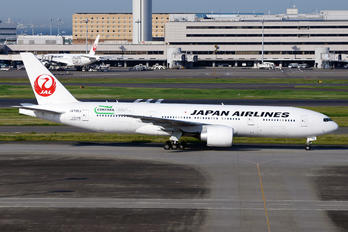 JA705J - JAL - Japan Airlines Boeing 777-200ER