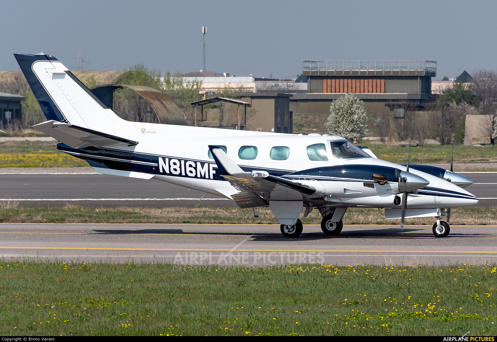 Private N816MF aircraft at Verona - Villafranca