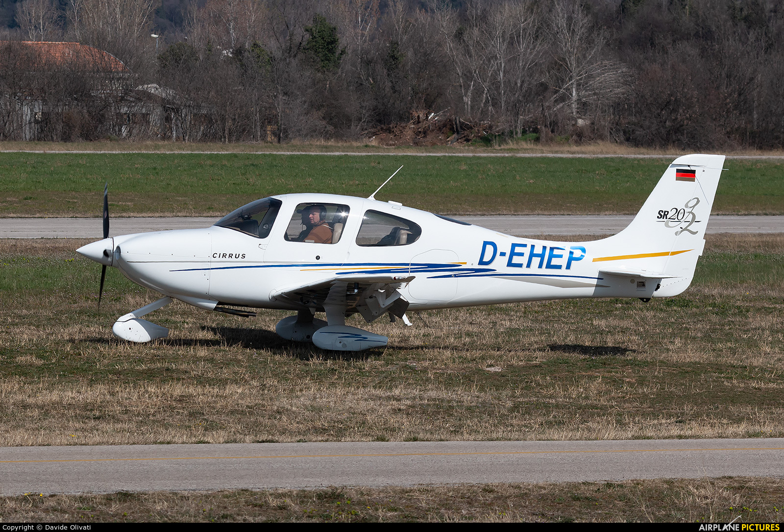 Private D-EHEP aircraft at Verona - Boscomantico