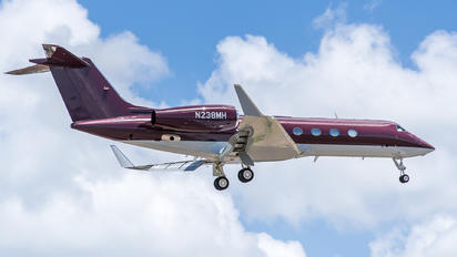 N238MH - Private Gulfstream Aerospace G-IV,  G-IV-SP, G-IV-X, G300, G350, G400, G450