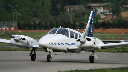 EC-HZM - Top Fly Piper PA-34 Seneca