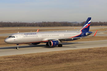 VP-BKQ - Aeroflot Airbus A321