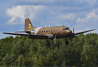N8704 - Yankee Air Force Douglas C-47D Skytrain