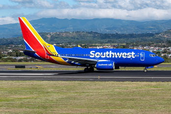N7725A - Southwest Airlines Boeing 737-700