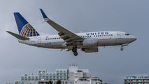 N39728 - United Airlines Boeing 737-700 aircraft