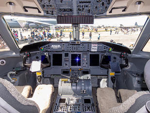 C-FFQE - Conair Bombardier DHC-DHC-8-400