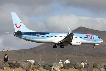 OO-TNC - TUI Airlines Belgium Boeing 737-300F