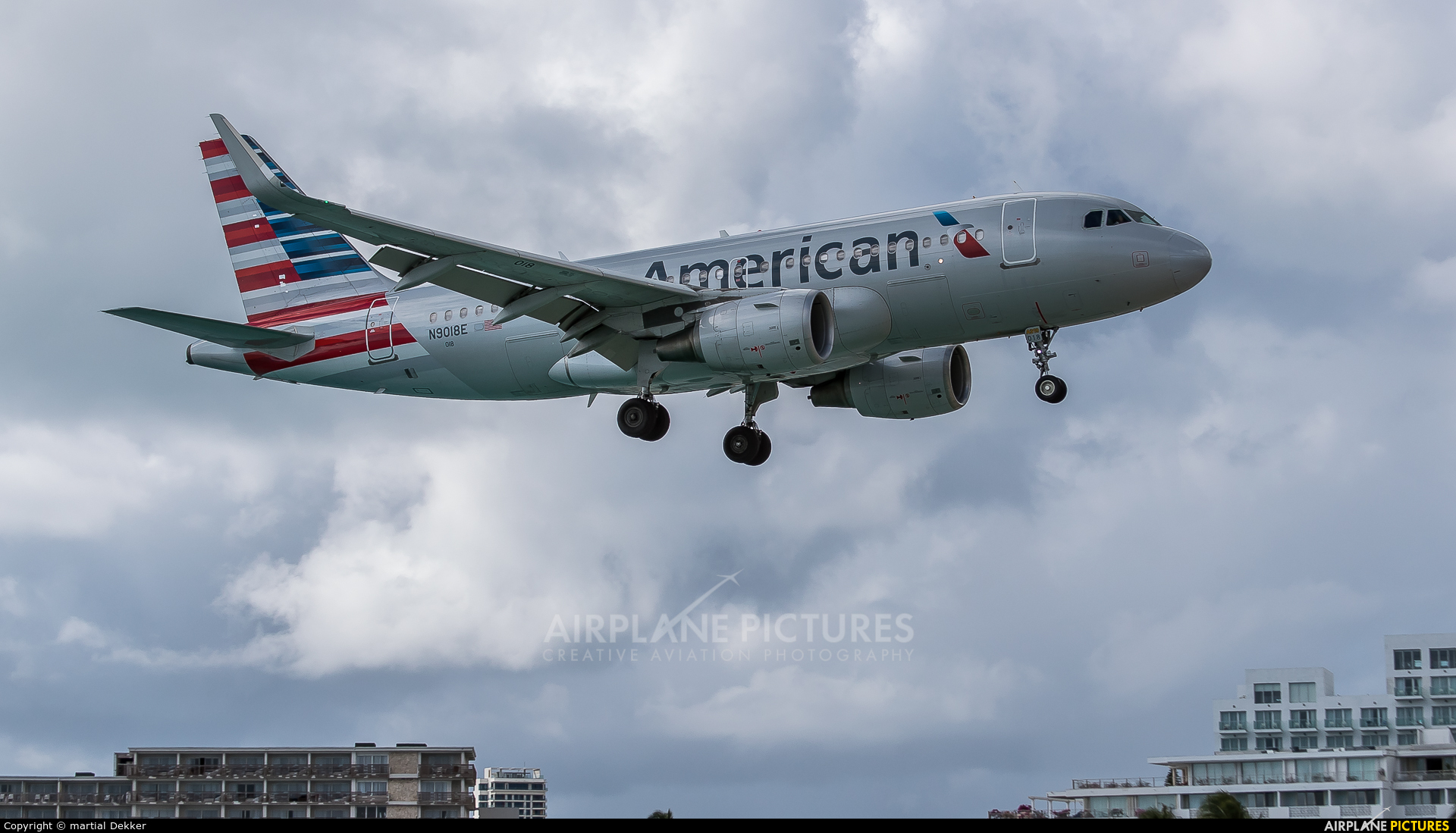 American Airlines N9018E aircraft at Sint Maarten - Princess Juliana Intl