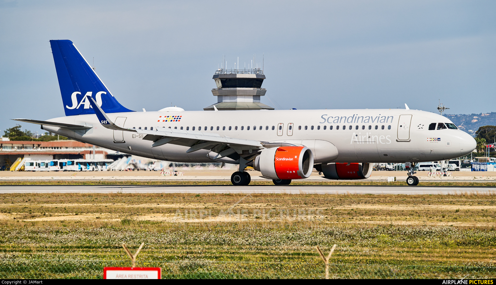 SAS - Scandinavian Airlines EI-SII aircraft at Faro