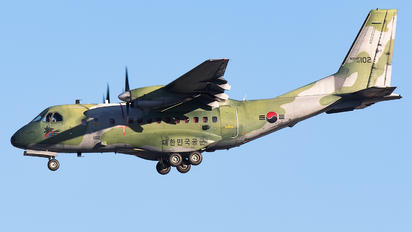 40-102 - South Korea - Air Force Casa CN-235M