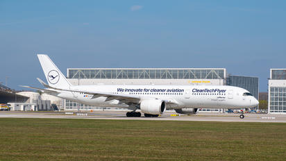 D-AIVD - Lufthansa Airbus A350-900