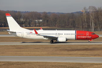 SE-RPG - Norwegian Air International Boeing 737-800