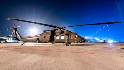 16-20810 - USA - Army Sikorsky UH-60M Black Hawk