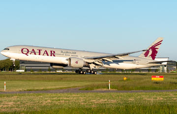 A7-BAV - Qatar Airways Boeing 777-300ER