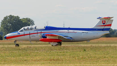 OM-FLP - Private Aero L-29 Delfín