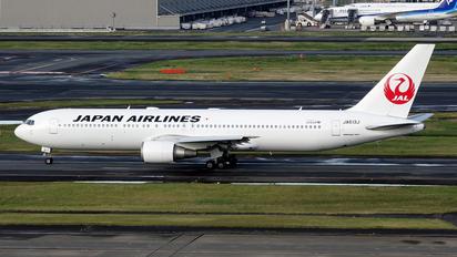 JA613J - JAL - Japan Airlines Boeing 767-300ER