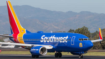 N906WN - Southwest Airlines Boeing 737-700