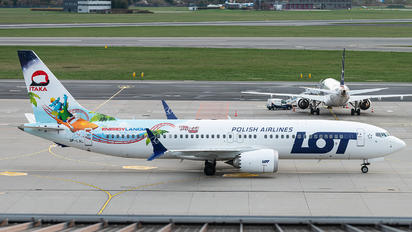 SP-LVL - LOT - Polish Airlines Boeing 737-8 MAX