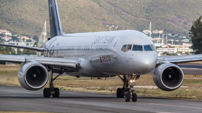 N6590L - Delta Air Lines Boeing 757-200