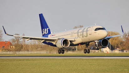 EI-SIT - SAS Connect Airbus A320 NEO