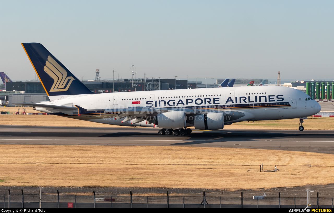 Singapore Airlines 9V-SKG aircraft at London - Heathrow
