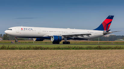 N818NW - Delta Air Lines Airbus A330-300