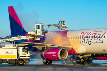 9H-WDC - Wizz Air Airbus A320