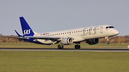 SE-RSL - SAS Link Embraer ERJ-195 (190-200)